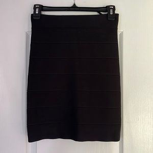 BCBG MAXAZRIA bandage skirt size medium